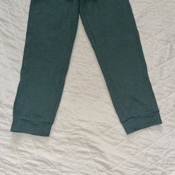 CAT & JACK WAFFLE TWO-PIECE OUTFIT GIRLS (TOP M 7/8) (PANTS 6/6X) - Picture 5 of 9